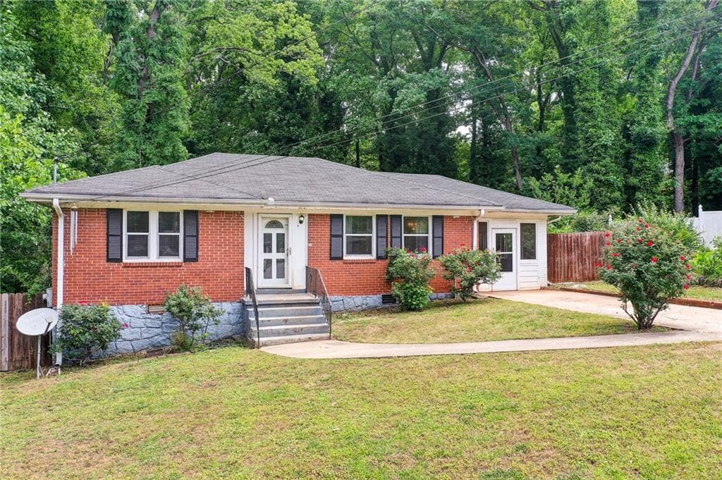 3 bedroom, 1 bathroom, 1,190 sq ft single family residence sold at 1486 Woodfern Drive, Decatur, GA 30030