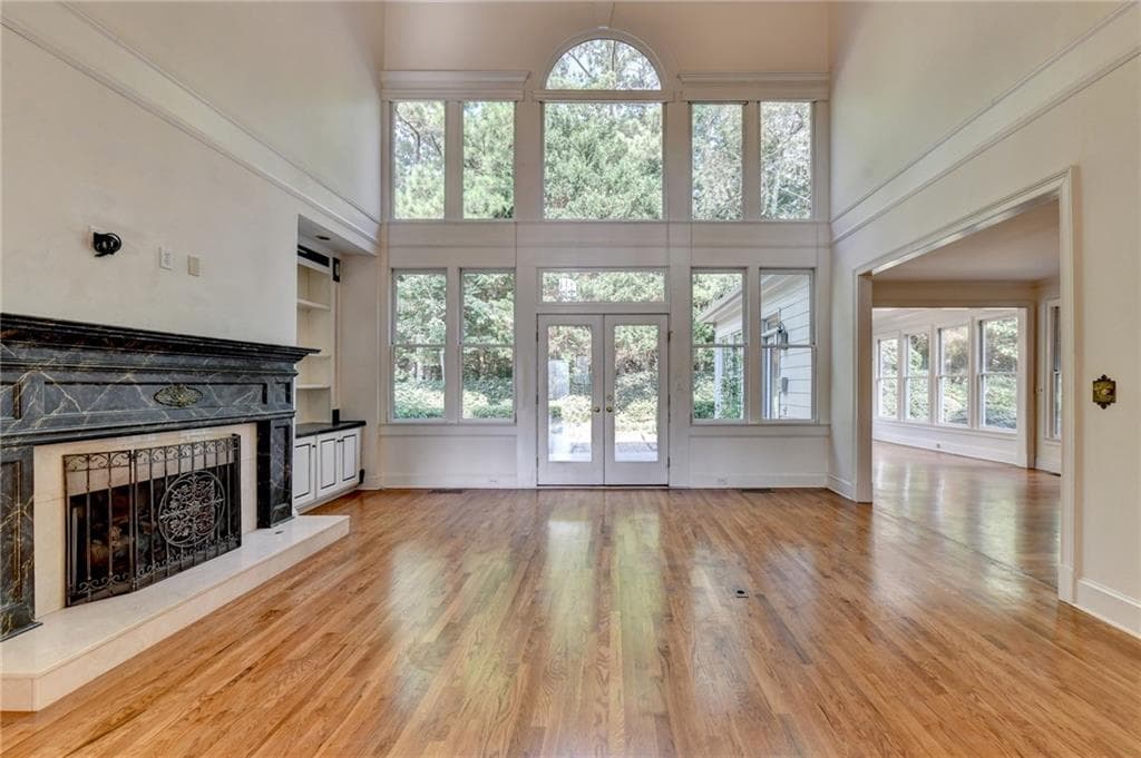 5 bedroom, 5 bathroom, 5,532 sq ft single family residence for sale at 7735 Little Aston Way, Duluth, GA 30097 — photo 2