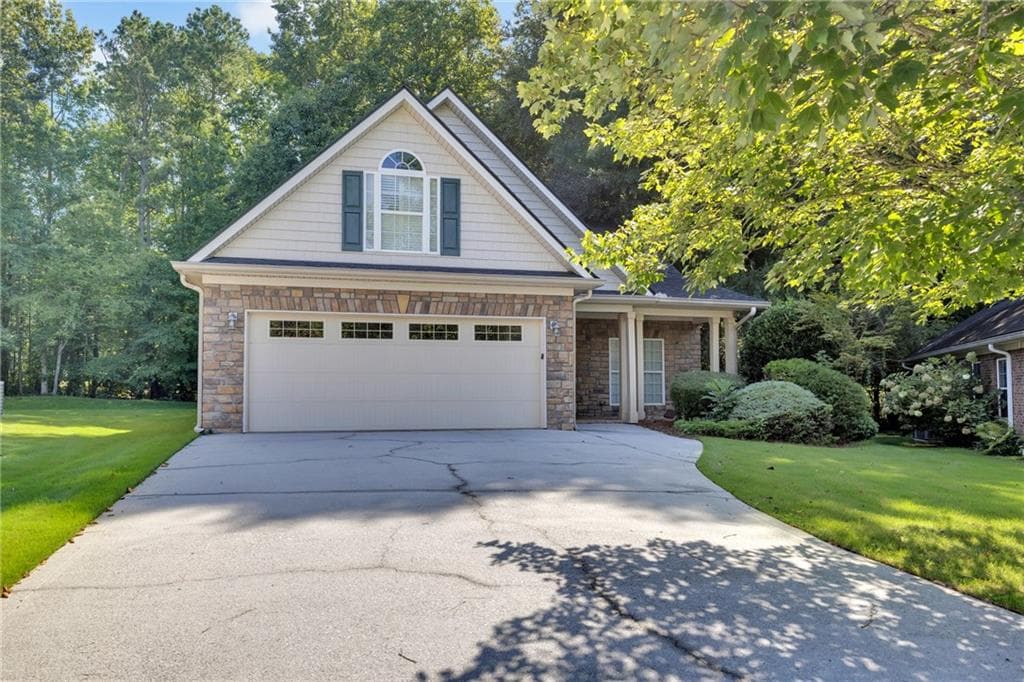 4 bedroom, 3 bathroom, 2,461 sq ft single family residence for sale at 10115 Malcolm Court, Covington, GA 30014