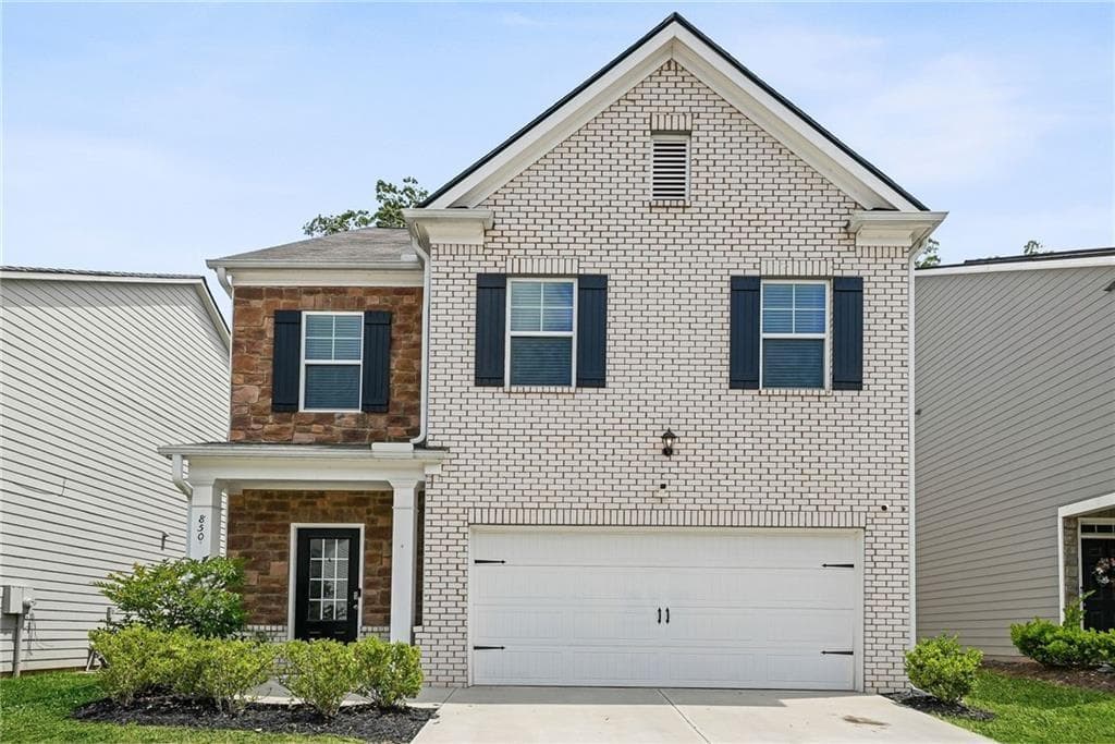 5 bedroom, 3 bathroom, 2,440 sq ft single family residence under contract at 850 Bentley Drive, Fairburn, GA 30213