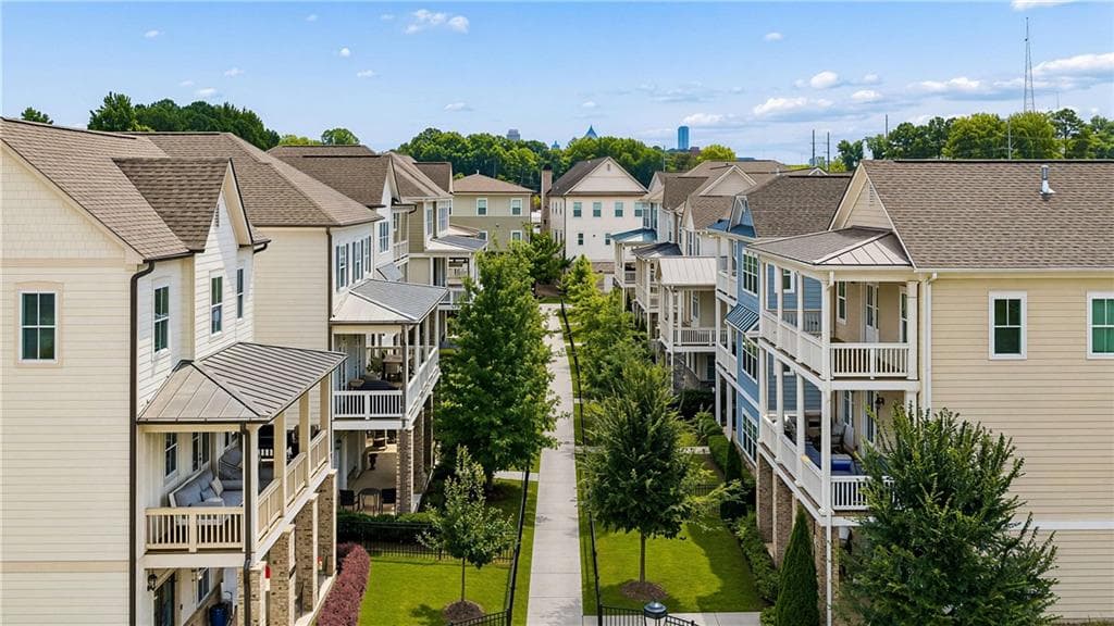 4 bedroom, 4 bathroom, 3,039 sq ft single family residence for rent at 914 Luther Street, Atlanta, GA 30318 for $5,200 a month — photo 2
