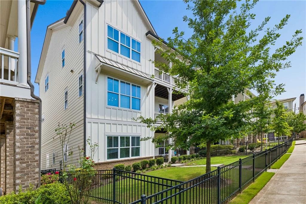 4 bedroom, 4 bathroom, 3,039 sq ft single family residence for rent at 914 Luther Street, Atlanta, GA 30318 for $5,200 a month — photo 4