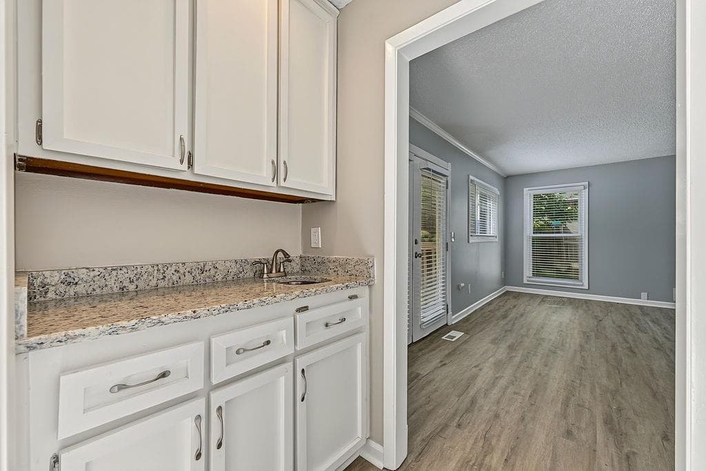 4 bedroom, 3 bathroom, 2,894 sq ft single family residence for sale at 2186 Cedar Forks Drive, Marietta, GA 30062 — photo 8