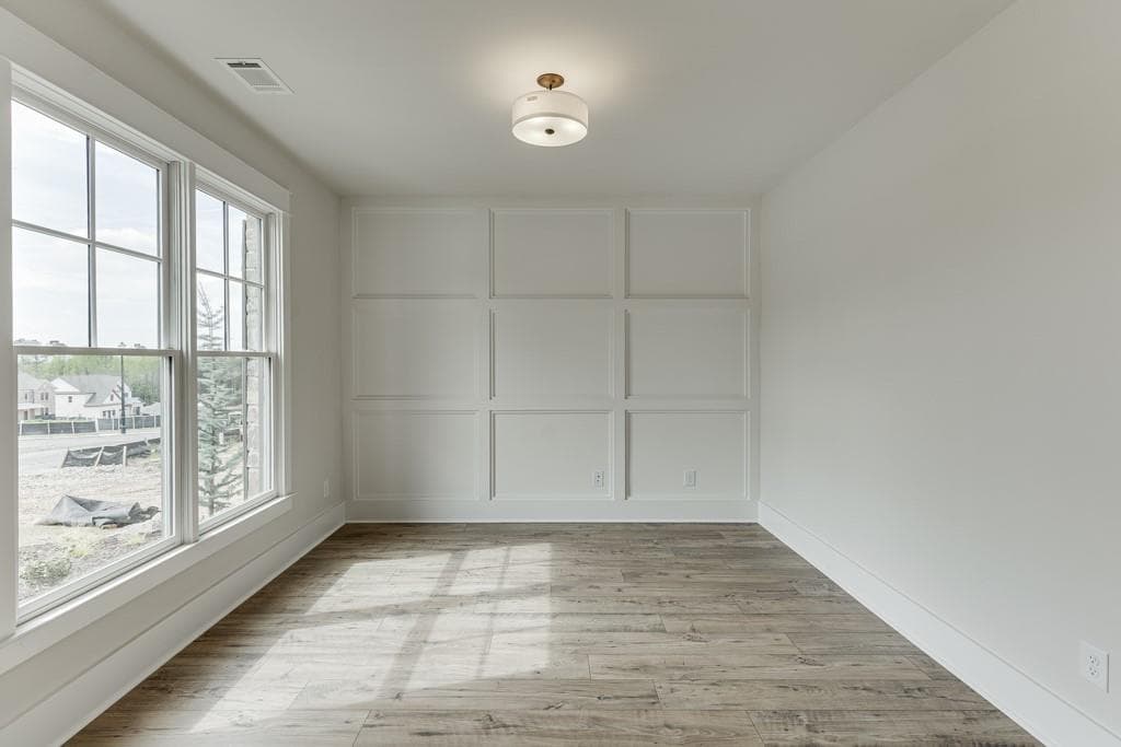 6 bedroom, 5 bathroom, 4,703 sq ft single family residence for sale at 245 Smokey Road, Buford, GA 30518 — photo 5