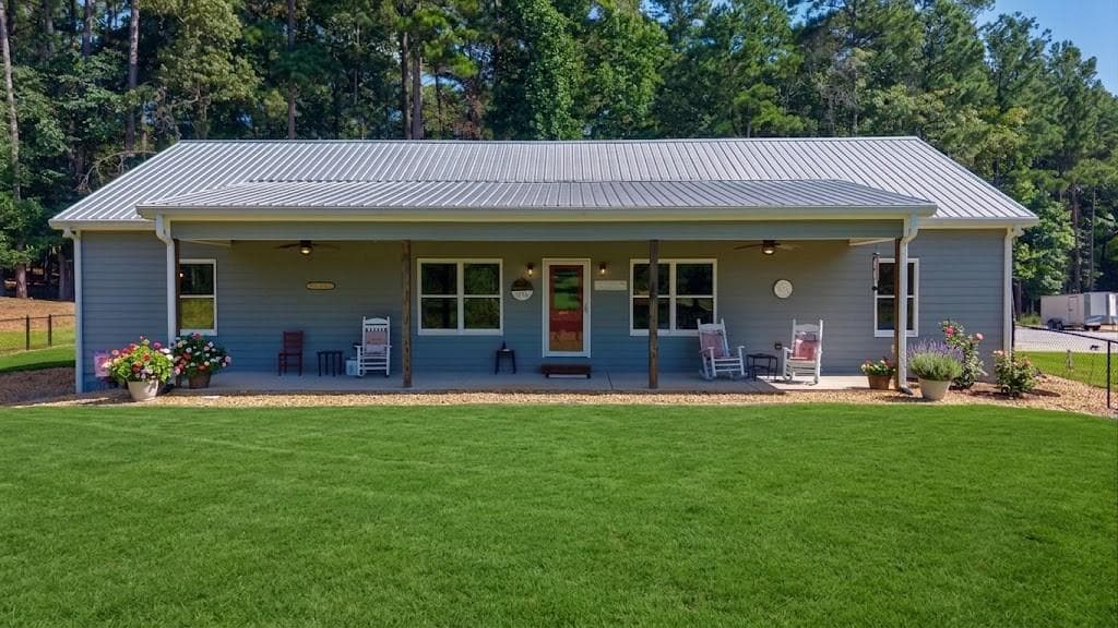 3 bedroom, 2 bathroom, 2,048 sq ft single family residence for sale at 610 Spring View Drive, Covington, GA 30014 — photo 5