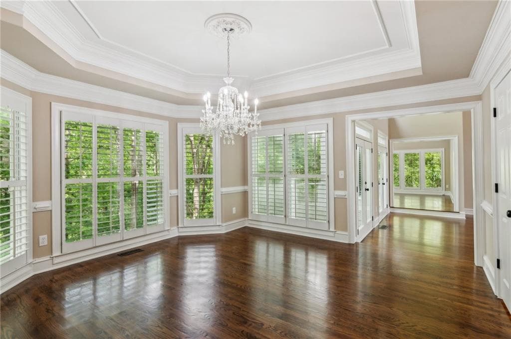 5 bedroom, 6 bathroom, 3,414 sq ft single family residence for rent at 4217 Wieuca Overlook, Atlanta, GA 30342 for $8,000 a month — photo 9