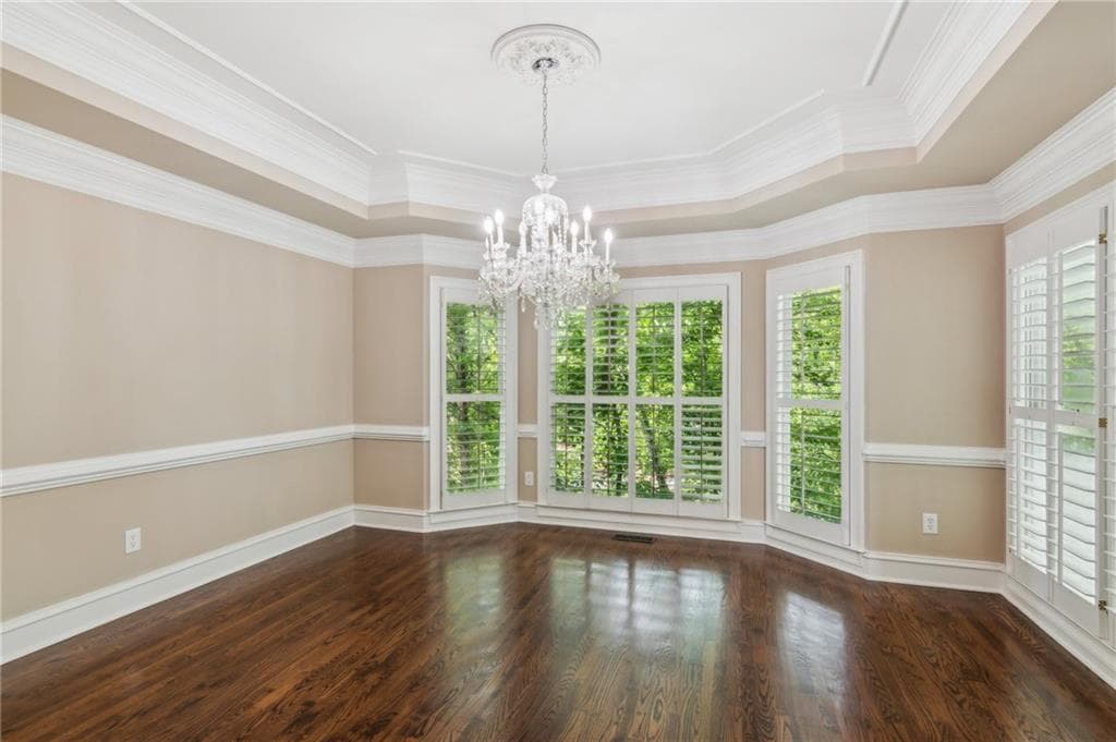 5 bedroom, 6 bathroom, 3,414 sq ft single family residence for rent at 4217 Wieuca Overlook, Atlanta, GA 30342 for $8,000 a month — photo 10