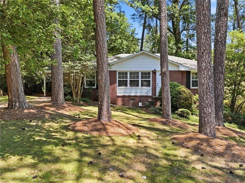 3 bedroom, 2 bathroom, 1,129 sq ft single family residence for rent at 1111 N Valley Drive, Decatur, GA 30033 for $2,500 a month — photo 2