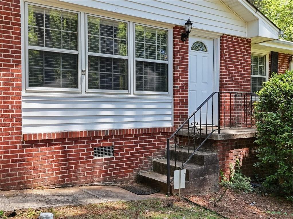 3 bedroom, 2 bathroom, 1,129 sq ft single family residence for rent at 1111 N Valley Drive, Decatur, GA 30033 for $2,500 a month — photo 4