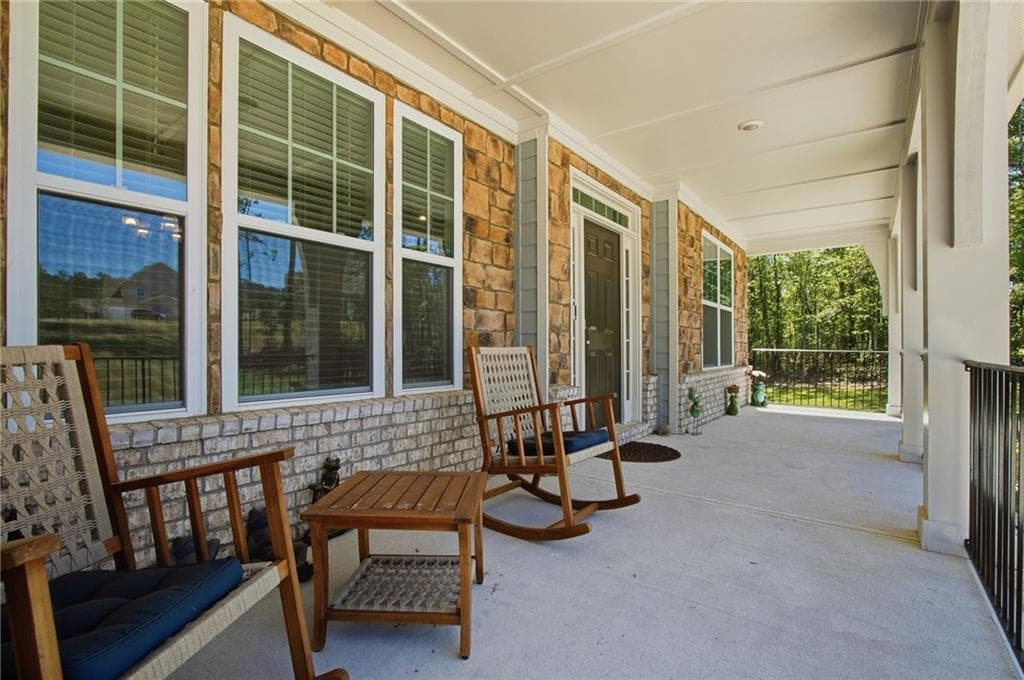 5 bedroom, 4 bathroom, 3,829 sq ft single family residence for sale at 25 Timber Trace, Newnan, GA 30263 — photo 5