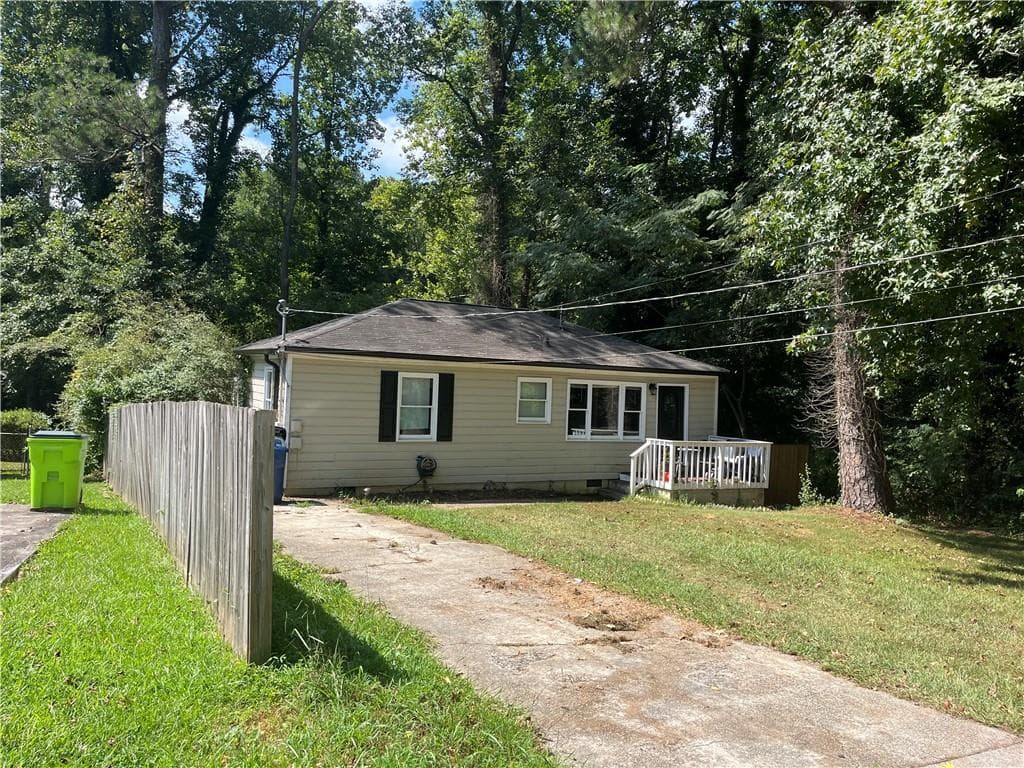 3 bedroom, 2 bathroom, 864 sq ft single family residence for sale at 1133 Mable Street, Mableton, GA 30126 — photo 2