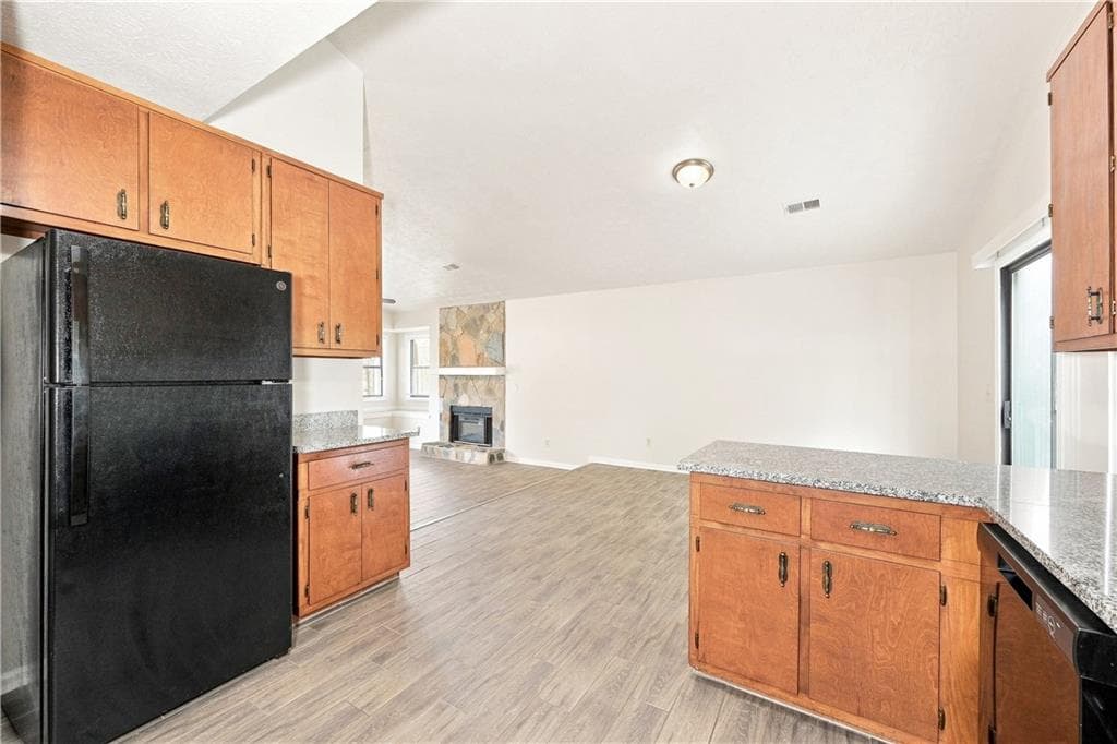 4 bedroom, 3 bathroom, 1,775 sq ft single family residence under contract at 664 Wallington Way, Lawrenceville, GA 30046 — photo 5