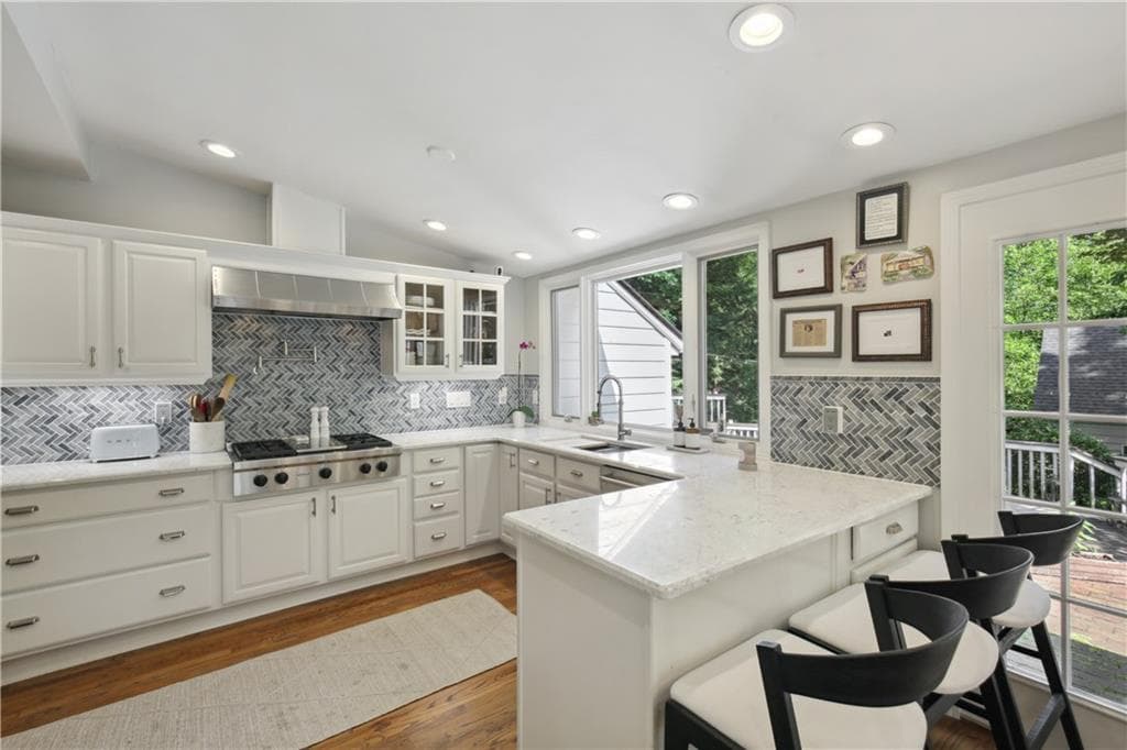 4 bedroom, 3 bathroom, 3,429 sq ft single family residence for sale at 1403 Moores Mill Road, Atlanta, GA 30327 — photo 10