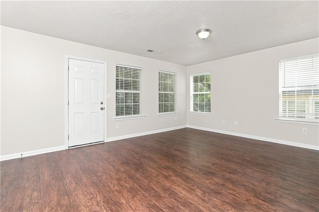 2 bedroom, 3 bathroom, 1,404 sq ft townhouse for sale at 433 Inkberry Drive, South Fulton, GA 30349 — photo 5