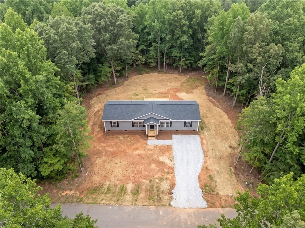 4 bedroom, 2 bathroom, 1,739 sq ft single family residence for sale at 4230 Belvedere Drive, Gainesville, GA 30506 — photo 3