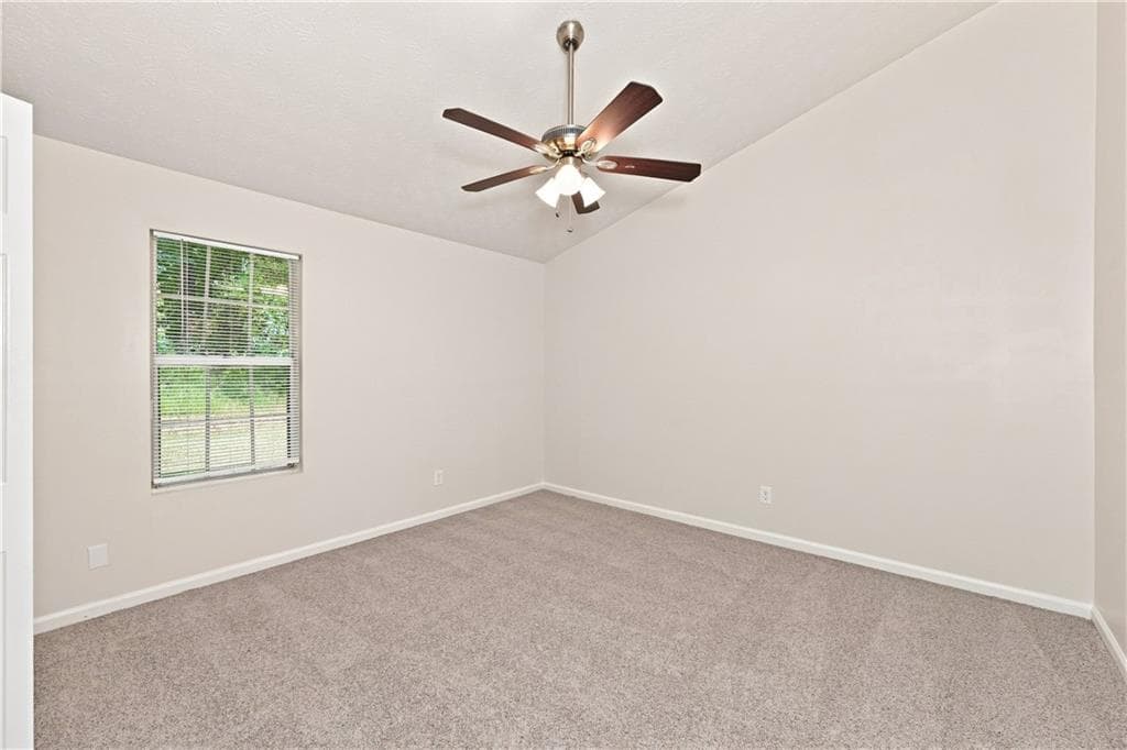 3 bedroom, 2 bathroom, 1,131 sq ft single family residence under contract at 3246 Fescue Circle, Lawrenceville, GA 30044 — photo 7