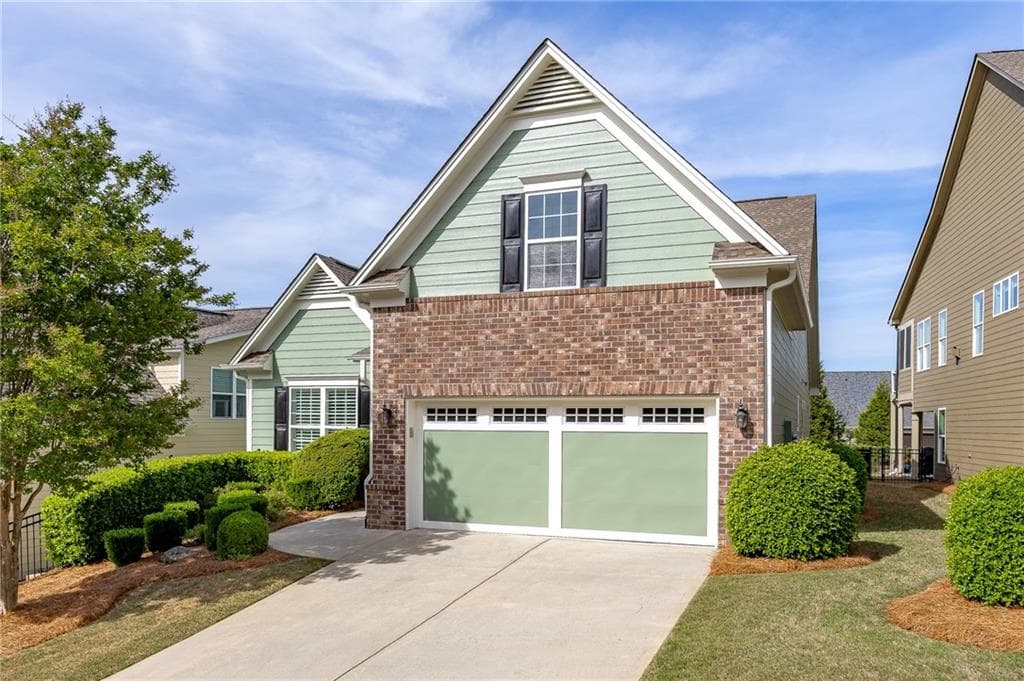 3 bedroom, 2 bathroom, 1,921 sq ft single family residence for sale at 3522 Blue Cypress Cove, Gainesville, GA 30504