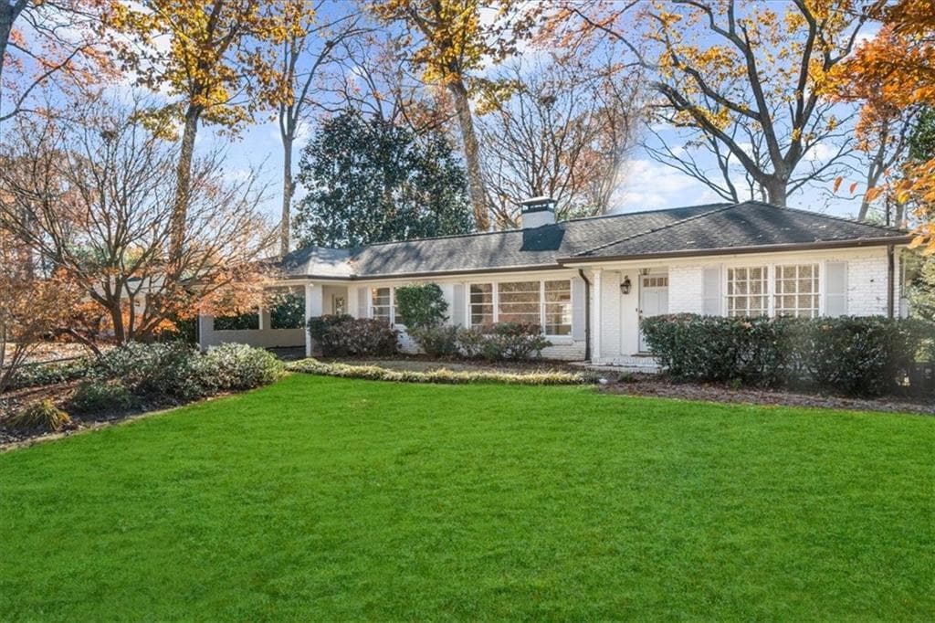 3 bedroom, 2 bathroom, 2,200 sq ft single family residence for rent at 525 Timber Valley Road, Sandy Springs, GA 30342 for $4,800 a month — photo 1 of 40