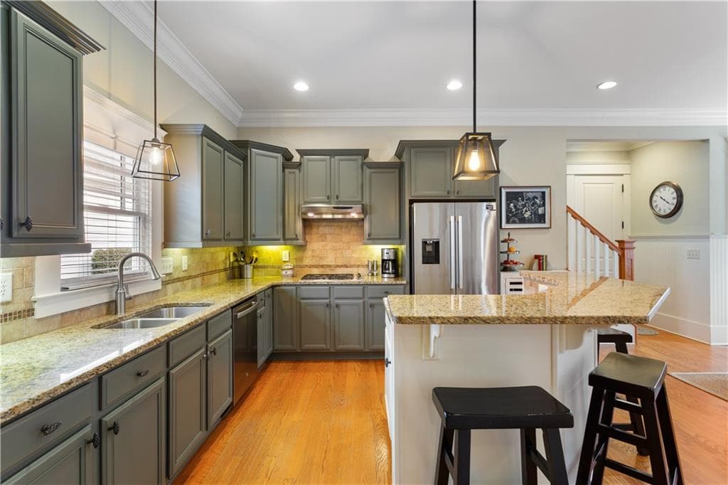 4 bedroom, 3 bathroom, 2,719 sq ft single family residence under contract at 3098 Nichols Street, Smyrna, GA 30080 — photo 9