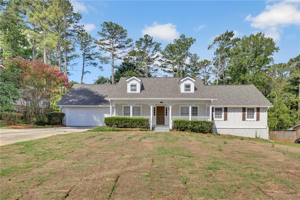 4 bedroom, 4 bathroom, 2,594 sq ft single family residence for sale at 3775 Clubhouse Lane, Conyers, GA 30094 — photo 1 of 56