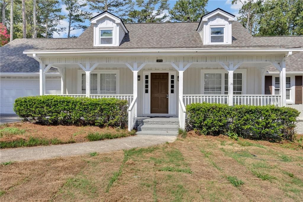 4 bedroom, 4 bathroom, 2,594 sq ft single family residence for sale at 3775 Clubhouse Lane, Conyers, GA 30094 — photo 2
