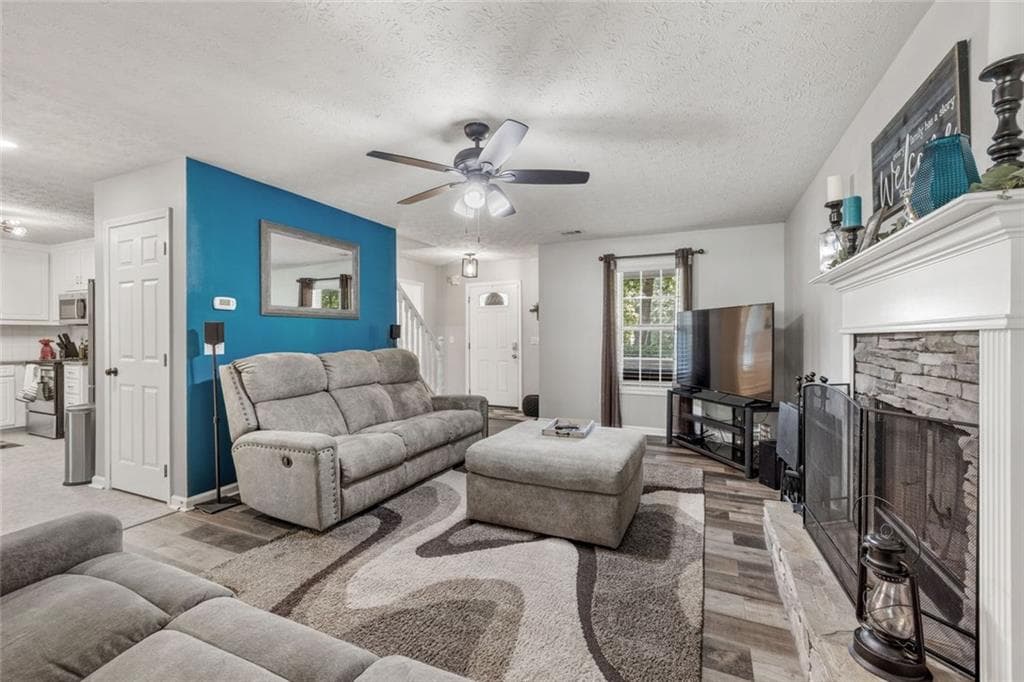 3 bedroom, 3 bathroom, 1,758 sq ft single family residence under contract at 410 Winston Manor Drive, Winder, GA 30680 — photo 6