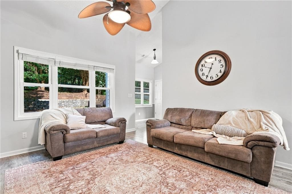 3 bedroom, 2 bathroom, 1,328 sq ft single family residence for sale at 409 Rose Creek Place, Woodstock, GA 30189 — photo 4