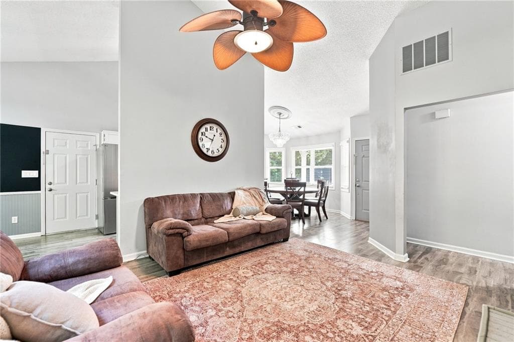 3 bedroom, 2 bathroom, 1,328 sq ft single family residence for sale at 409 Rose Creek Place, Woodstock, GA 30189 — photo 5