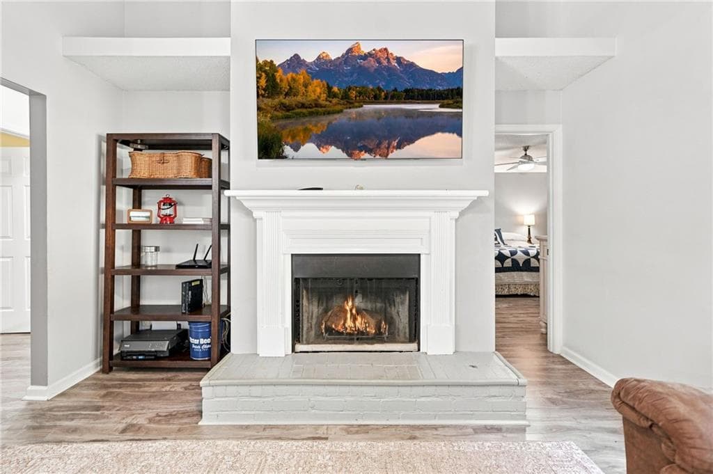 3 bedroom, 2 bathroom, 1,328 sq ft single family residence for sale at 409 Rose Creek Place, Woodstock, GA 30189 — photo 6