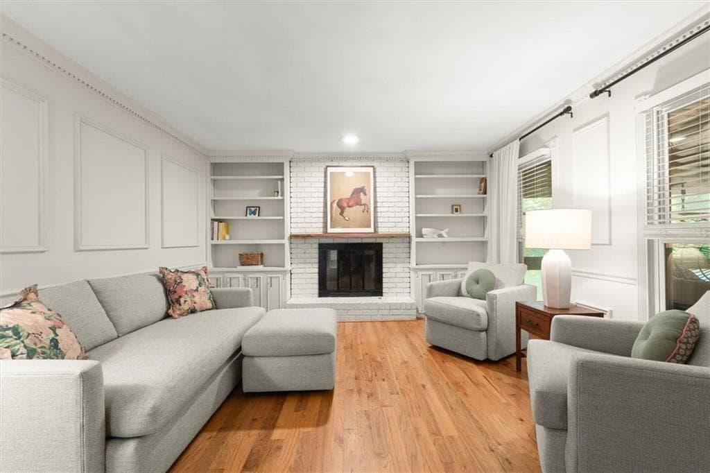 4 bedroom, 4 bathroom, 3,733 sq ft single family residence for sale at 4285 Blackland Way, Marietta, GA 30067 — photo 4