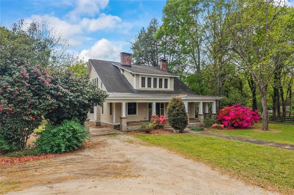 5 bedroom, 2 bathroom, 3,415 sq ft single family residence for sale at 344 Hartwell Road, Lavonia, GA 30553 — photo 7