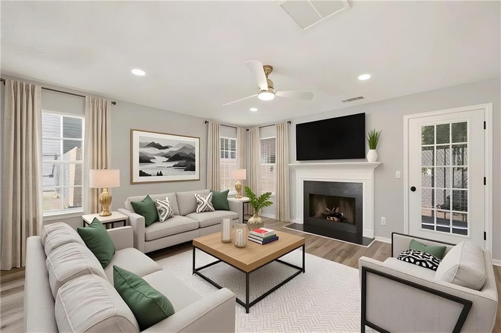 4 bedroom, 3 bathroom, 2,109 sq ft single family residence under contract at 949 Redan Trace, Stone Mountain, GA 30088 — photo 5