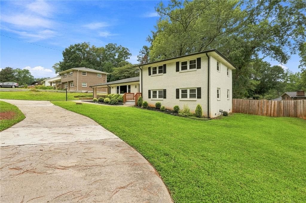 4 bedroom, 3 bathroom, 2,515 sq ft single family residence for sale at 3187 Clifton Church Road, Atlanta, GA 30316 — photo 3