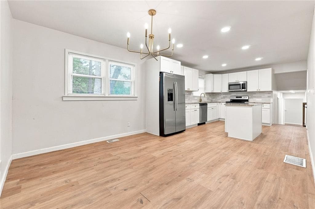 4 bedroom, 3 bathroom, 2,515 sq ft single family residence for sale at 3187 Clifton Church Road, Atlanta, GA 30316 — photo 9
