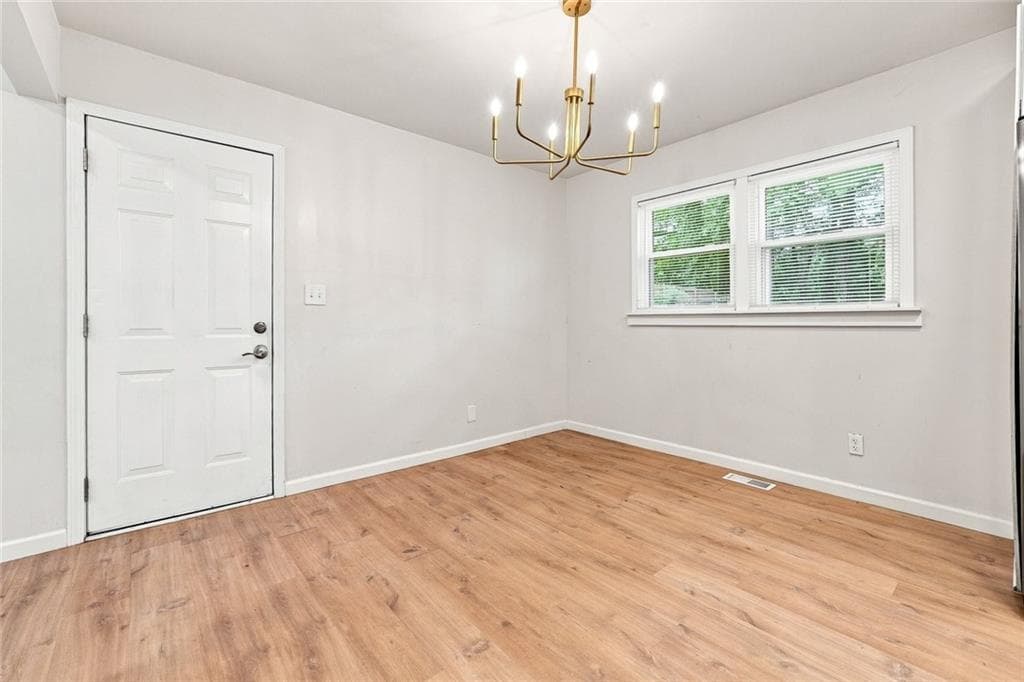 4 bedroom, 3 bathroom, 2,515 sq ft single family residence for sale at 3187 Clifton Church Road, Atlanta, GA 30316 — photo 10