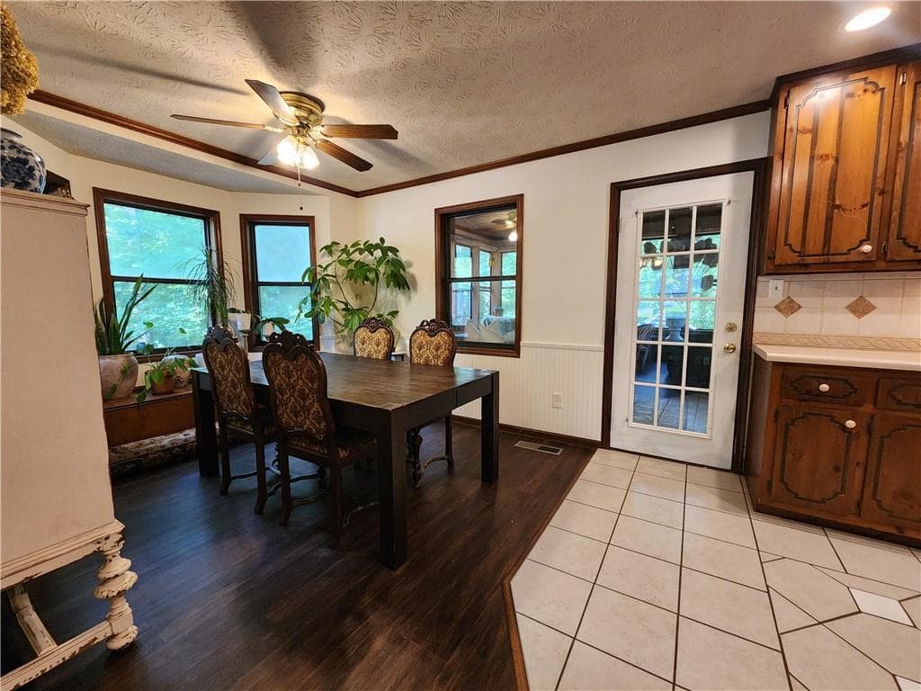 4 bedroom, 2 bathroom, 1,814 sq ft single family residence for sale at 4225 Spring Gate Drive, Powder Springs, GA 30127 — photo 6
