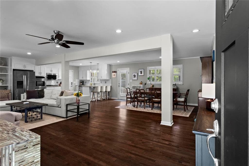 3 bedroom, 2 bathroom, 1,482 sq ft single family residence under contract at 711 Forest Ridge Drive, Marietta, GA 30067 — photo 5