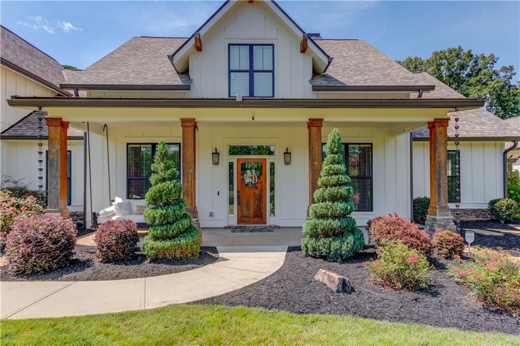 5 bedroom, 5 bathroom, 4,072 sq ft single family residence for sale at 1092 Stewart Road, Monroe, GA 30655 — photo 9