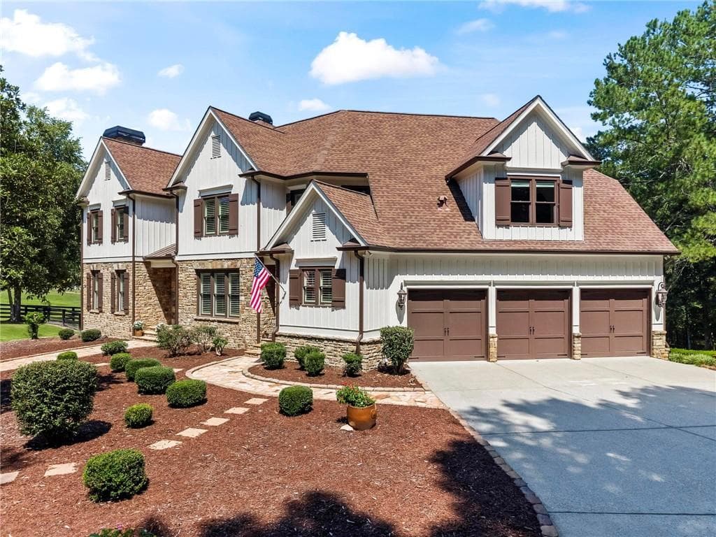 6 bedroom, 8 bathroom, 6,752 sq ft single family residence for sale at 103 Townsend Pass, Alpharetta, GA 30004 — photo 4