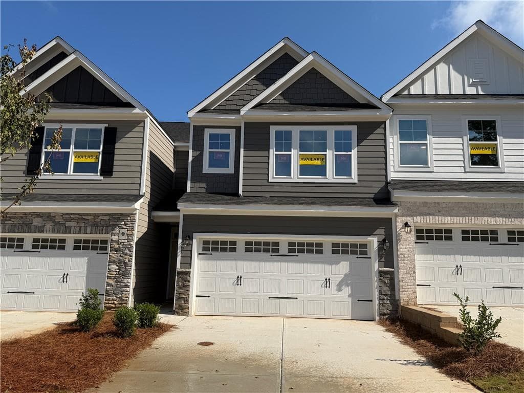 3 bedroom, 3 bathroom, 2,062 sq ft townhouse for sale at 8 Trace Bluff, Dawsonville, GA 30534
