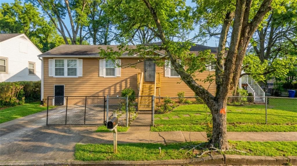 3 bedroom, 2 bathroom, 480 sq ft single family residence for sale at 784 Avenida St. Street, Atlanta, GA 30318