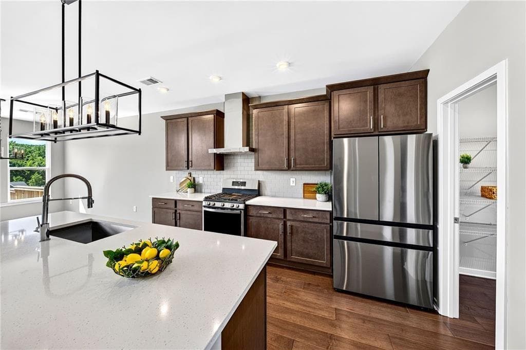 4 bedroom, 3 bathroom, 2,594 sq ft single family residence for sale at 213 Catalpa Grove, Braselton, GA 30517 — photo 3