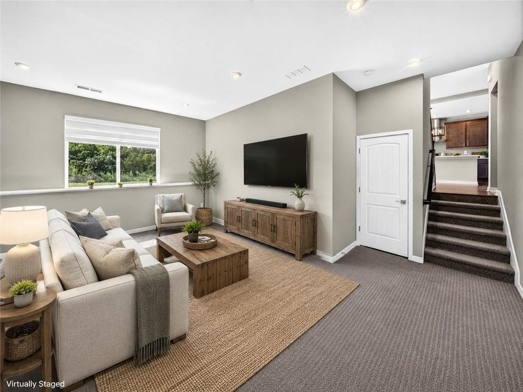 4 bedroom, 3 bathroom, 2,594 sq ft single family residence for sale at 213 Catalpa Grove, Braselton, GA 30517 — photo 5