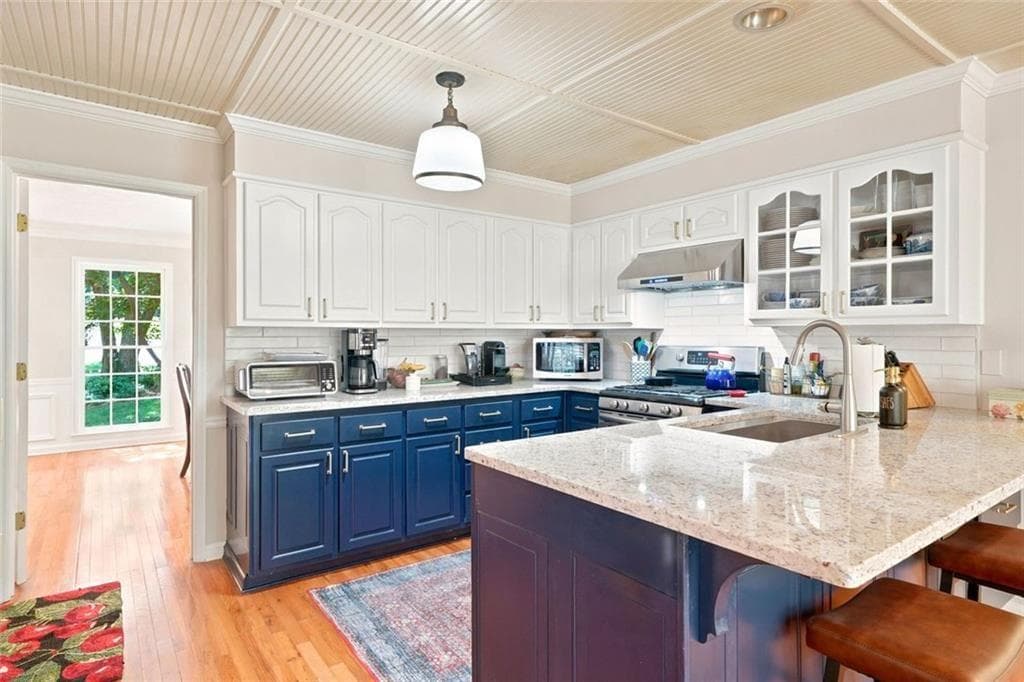 4 bedroom, 3 bathroom, 4,190 sq ft single family residence for sale at 1851 Jacksons Creek Drive, Marietta, GA 30068 — photo 4