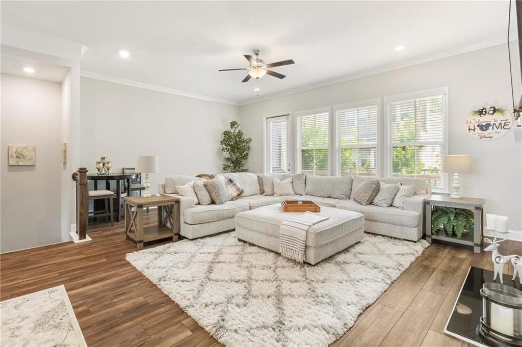 4 bedroom, 4 bathroom, 2,525 sq ft townhouse for sale at 5090 Pinckney Lane, Peachtree Corners, GA 30092 — photo 2