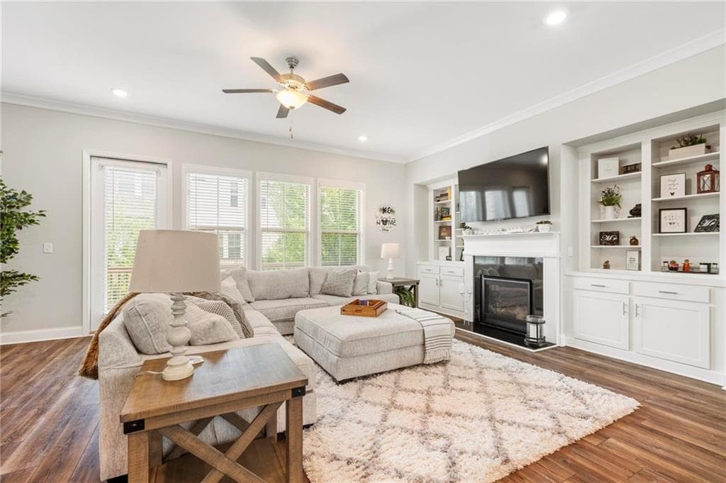 4 bedroom, 4 bathroom, 2,525 sq ft townhouse for sale at 5090 Pinckney Lane, Peachtree Corners, GA 30092 — photo 3