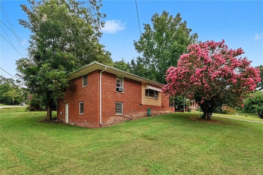 6812 Cherry Circle, Lithia Springs, GA 30122 — most recent listing photo