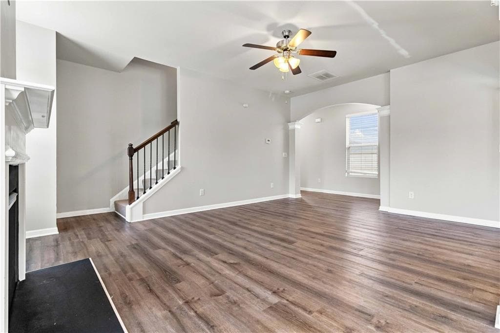 4 bedroom, 3 bathroom, 2,146 sq ft single family residence for sale at 532 Dasheill Lane, Atlanta, GA 30349 — photo 8
