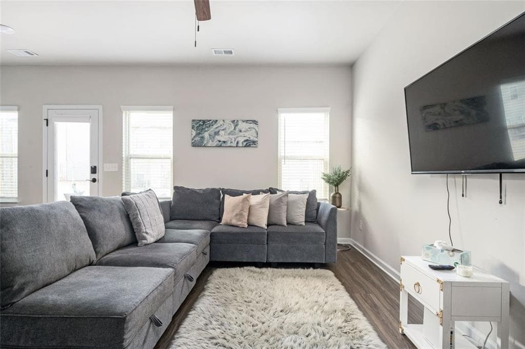 3 bedroom, 3 bathroom, 1,504 sq ft townhouse for rent at 7126 Chara Lane 1004, Atlanta, GA 30331 for $2,350 a month — photo 3