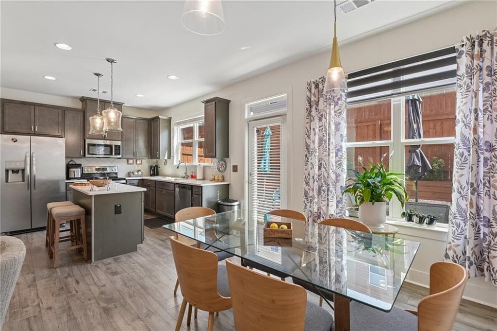 3 bedroom, 3 bathroom, 1,932 sq ft townhouse for sale at 7726 Baron Road, Fairburn, GA 30213 — photo 8
